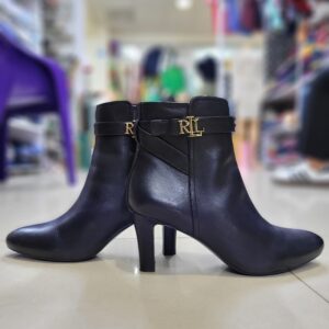 women black shoes